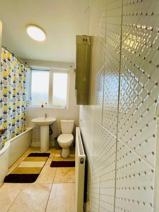 Beautiful 3bd Family With Huge Private Graden * Londen